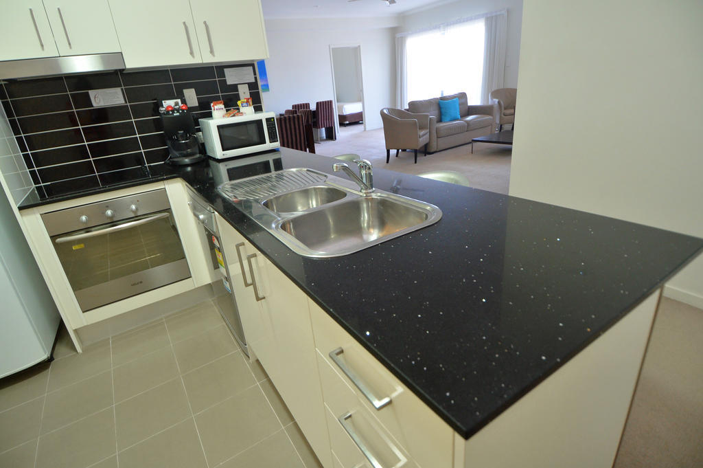 Gladstone City Central Apartment Hotel Official Buitenkant foto